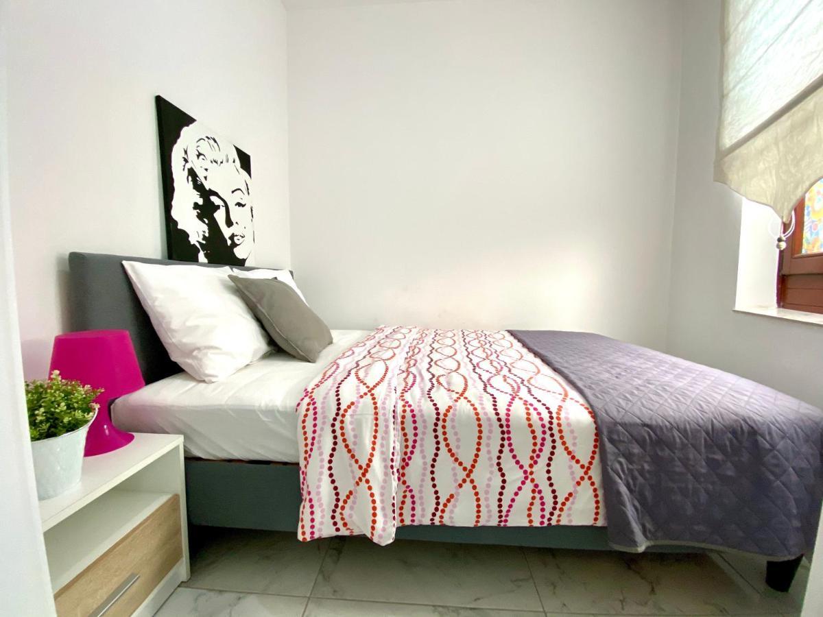 Center Warsaw - Apartmenty Jana Pawla II Esterno foto