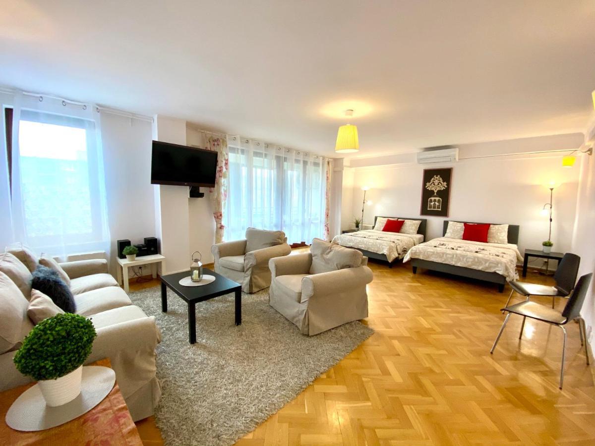 Center Warsaw - Apartmenty Jana Pawla II Esterno foto